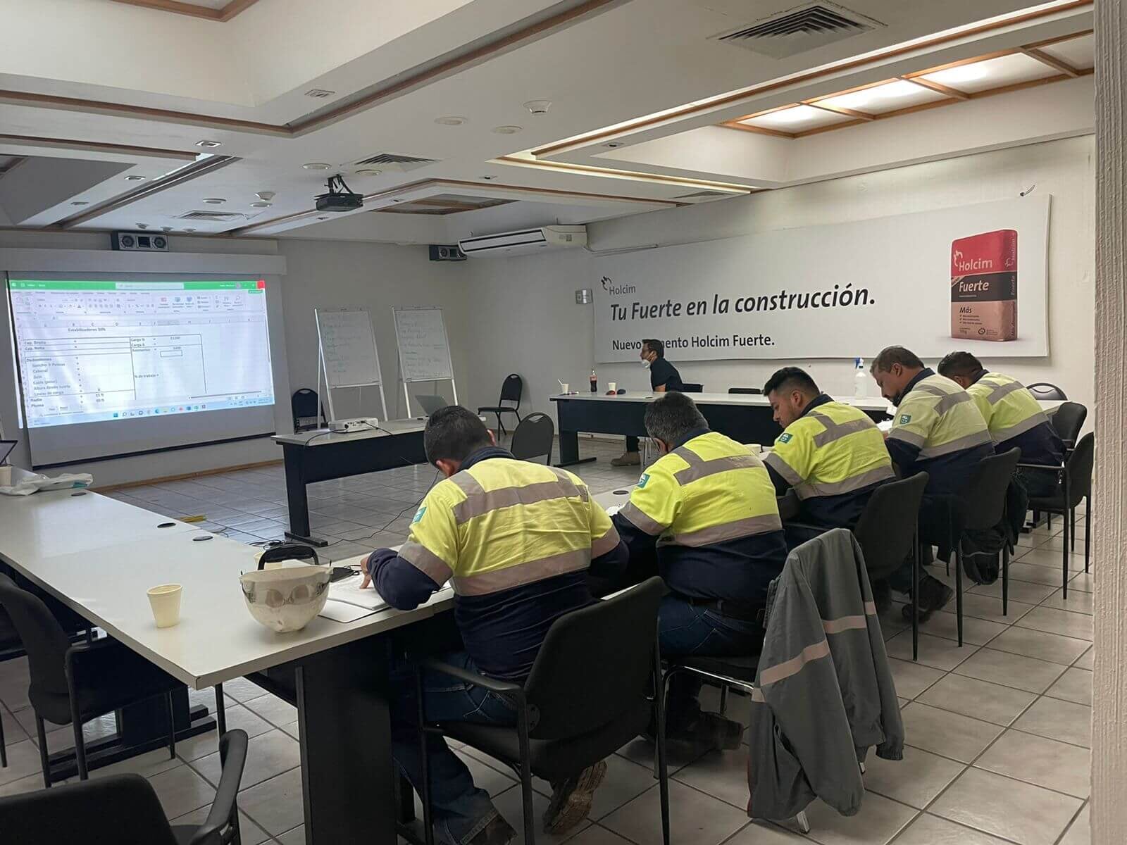 CERTIFICACIÓN DE GRÚAS VAREVER