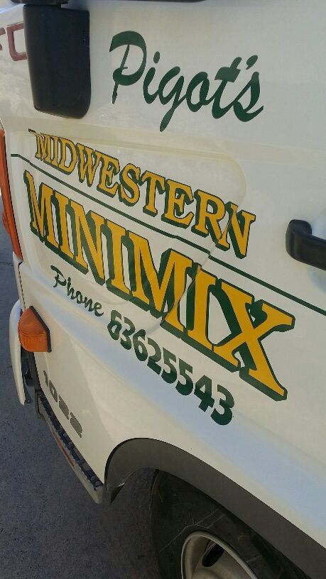 Pigot's Midwestern Minimix Is Advertised On The Side Of A White Truck — Pigot's Midwestern Mini Mix In Orange, NSW