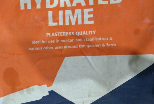 A Bag Of Hydrated Lime Plasterers Quality — Pigot's Midwestern Mini Mix In Orange, NSW