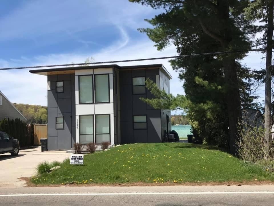 houghton lake power washing