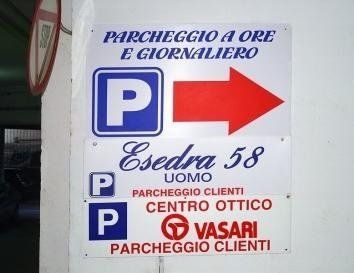 Cartello parcheggio