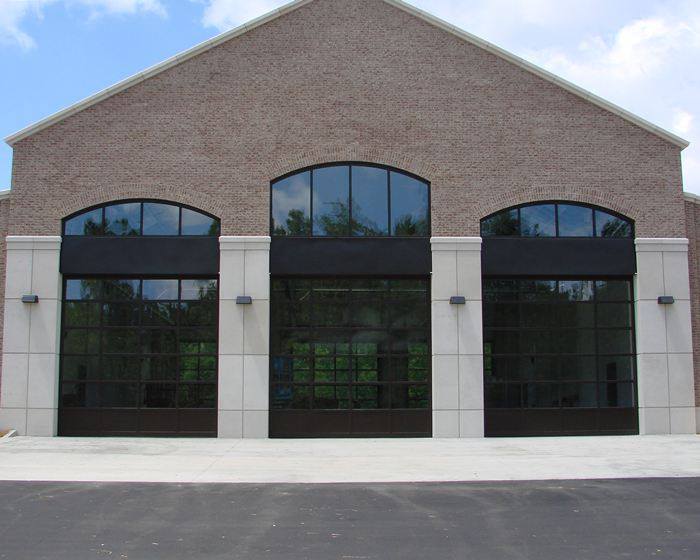 A large brick building with a lot of windows