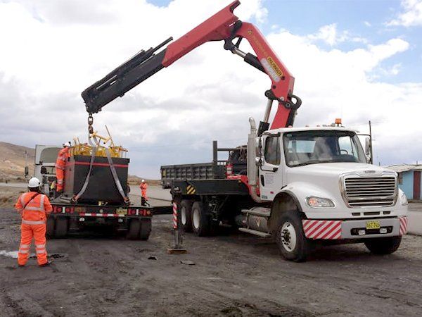 ALQUILER ​​​​​​​DE GRÚAS ARTICULADAS