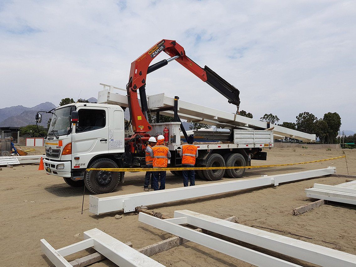 TRANSPORTE DE CARGA ​​​​​​​POR CARRETERA