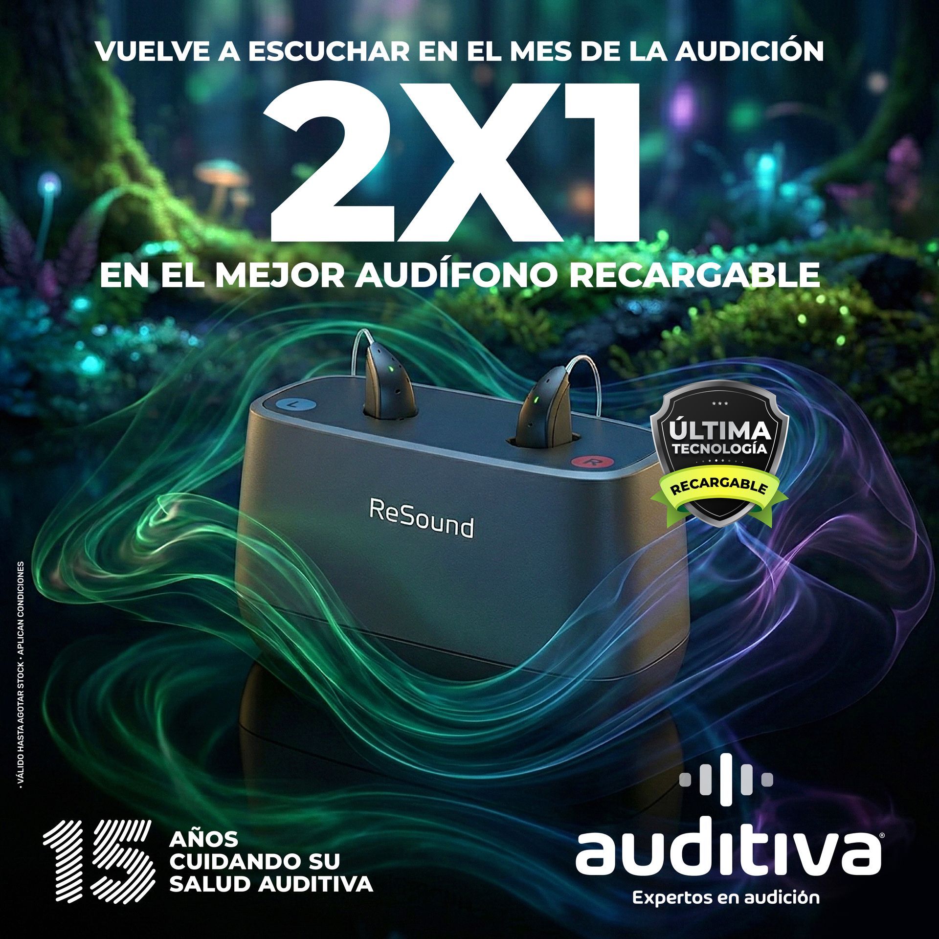 Un alfiler rojo está encima de un mapa doblado.