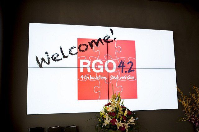 A large screen with the words welcome rgo 4.2 on it