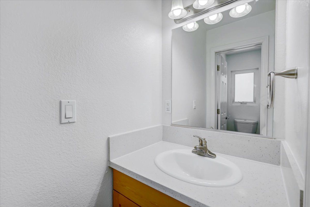 Avignon building interior bathroom