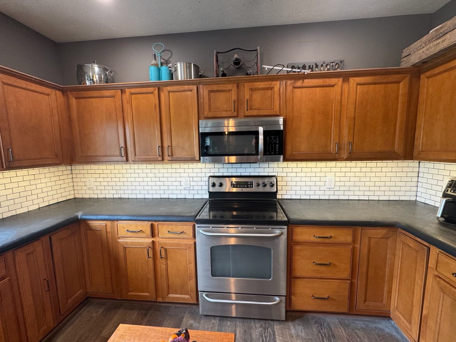 Flawless Finish LLC, Omaha NE, Fairacres Omaha NE, Armbrust Acres Omaha NE, Millard Omaha NE, West Omaha NE, North Omaha NE, Northwest Omaha NE, South Omaha NE, South Central Omaha NE, Southeast Omaha NE, North Central Omaha NE, Gretna NE, Bellevue NE, La Vista NE, Ralston NE, Papillion NE, Boys Town NE, Chalco NE, Bennington NE, Janitorial Service, Janitorial Service Near Me, Janitors Near Me, Omaha Janitorial, Gretna Janitorial, Bellevue Janitorial, La Vista Janitorial, Ralston Janitorial, Papillion Janitorial, Boys Town Janitorial, Chalco Janitorial, Bennington Janitorial, Bathroom Janitorial, Office Cleaning, Commercial Cleaning, Move Out cleans, Foreclosure Cleanouts, Apartment Janitorial, Bank Janitorial, Medical Office Janitorial, School Janitorial, Daycare Janitorial, Church Janitorial, Gym Janitorial, Restaurant Janitorial, Emergency Janitorial Services, Floor Care, Floor Scrubbing, Mopping, Floor Grease Removal, Interior Window Cleaning, High Level Dust Removal, Disinfecting Services, Post-Construction Services