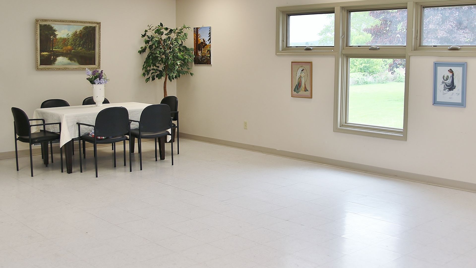 Facility Photos | River View Manor