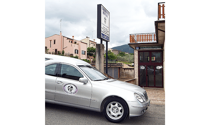 auto per trasporto salme