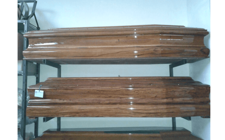 cofani funebri in legno