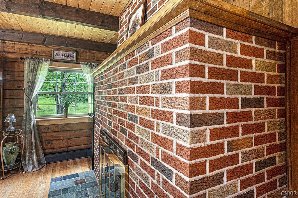  2325 Albany Road - home 17