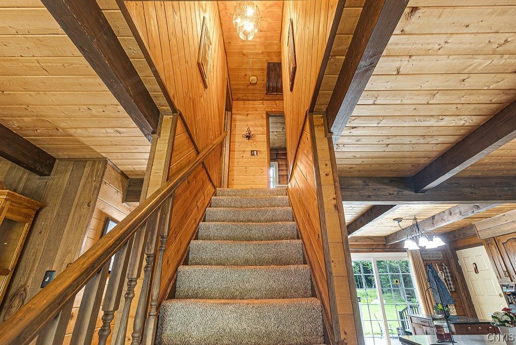  2325 Albany Road - home 22