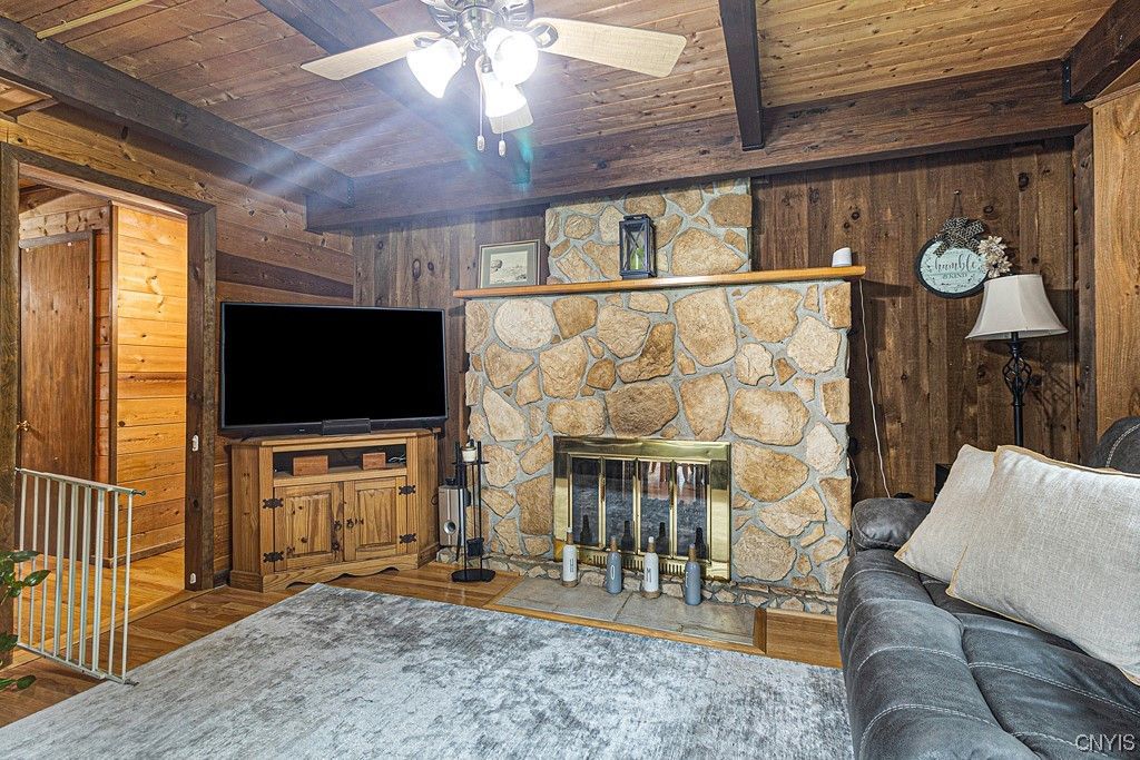  2325 Albany Road - home 34