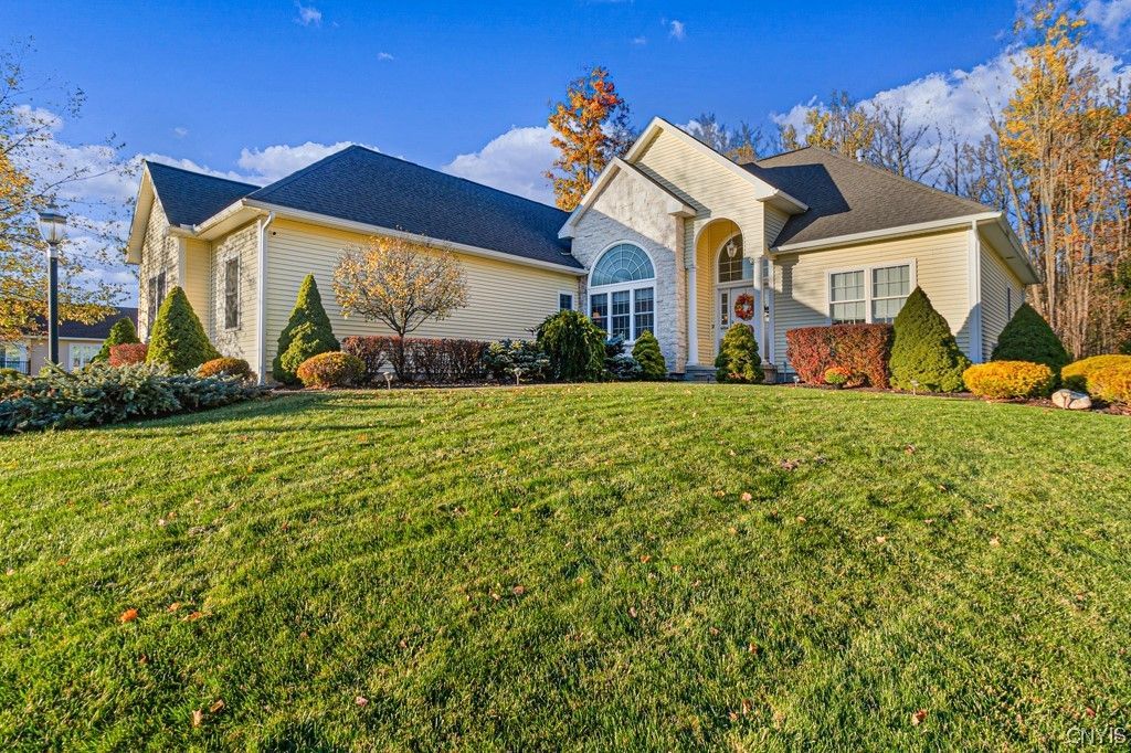  203 Daniel Court - home 1