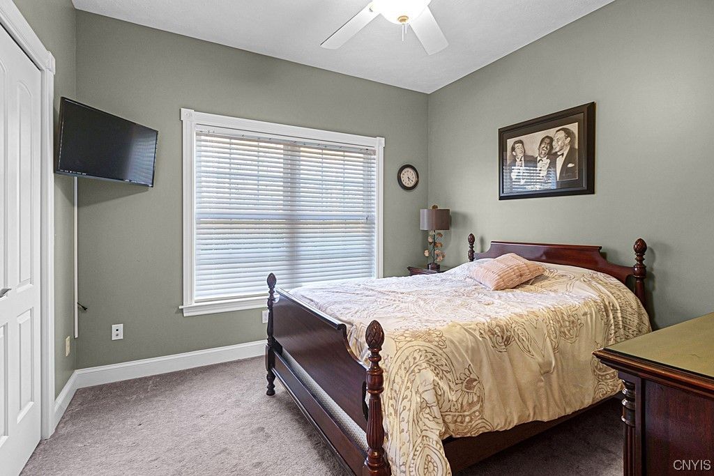  203 Daniel Court - home 10