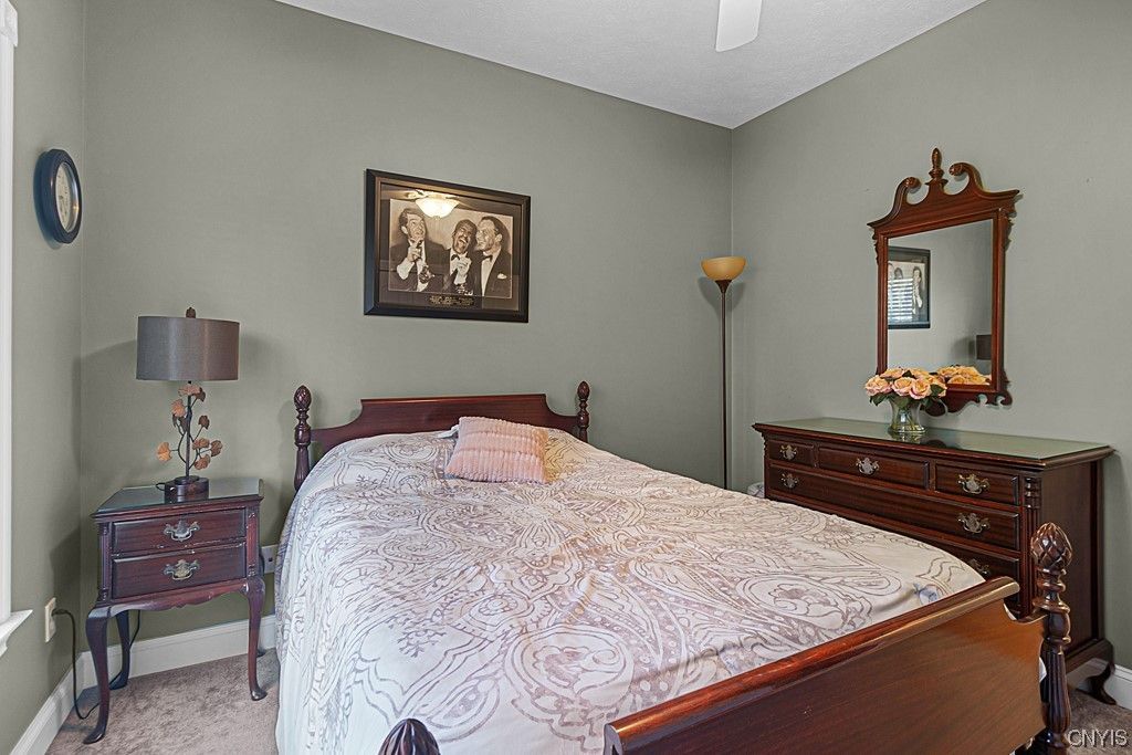  203 Daniel Court - home 11