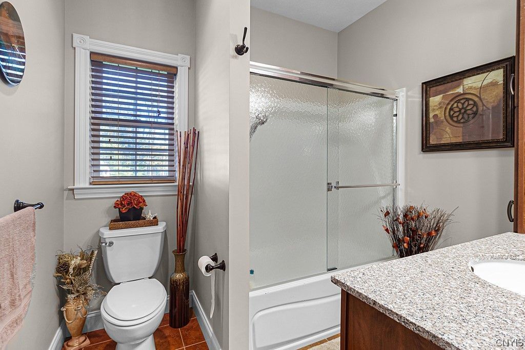  203 Daniel Court - home 12