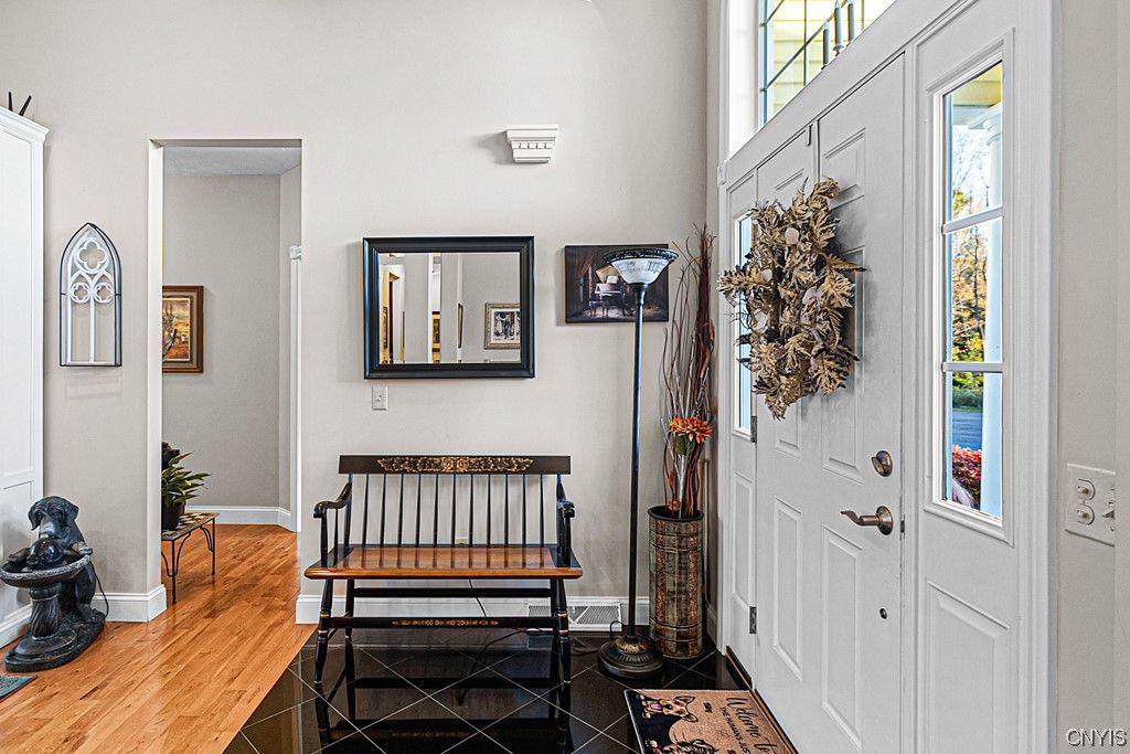  203 Daniel Court - home 22