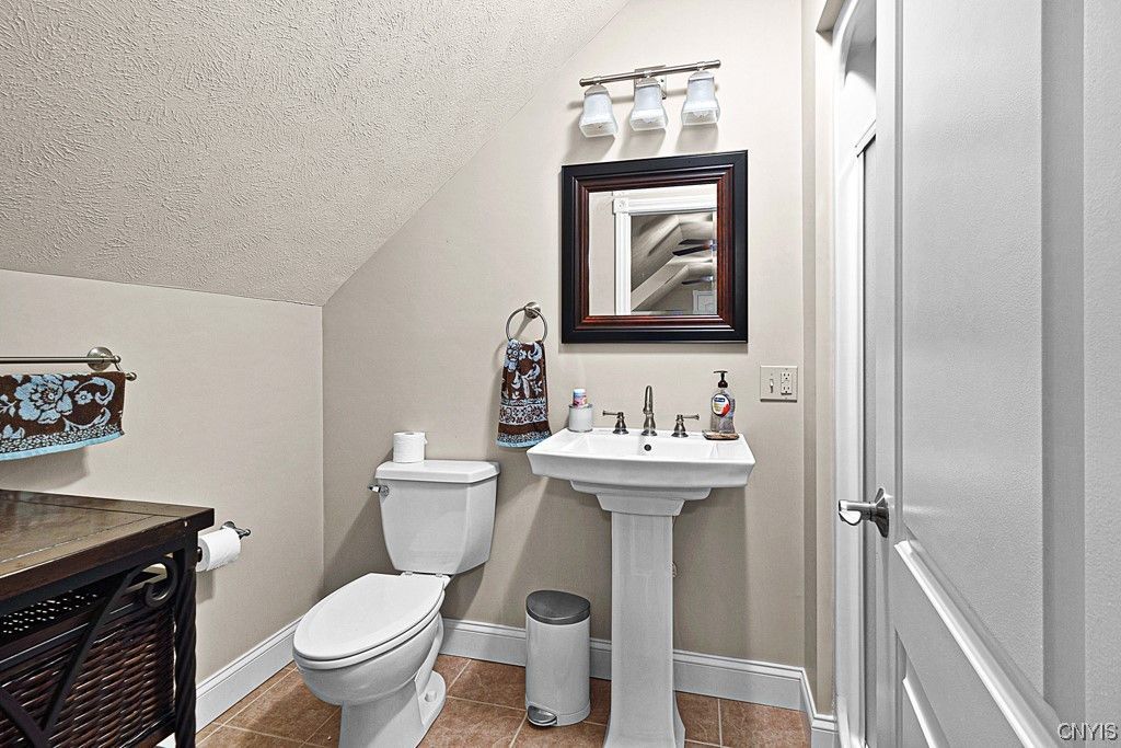  203 Daniel Court - home 37