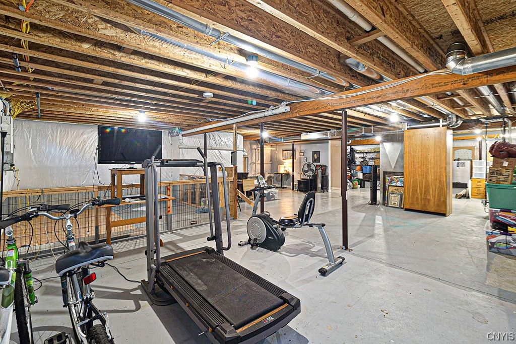  203 Daniel Court - home 41