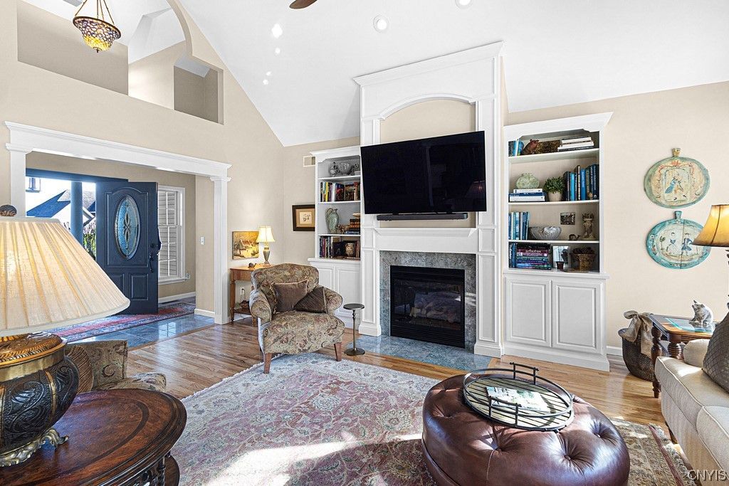 Single Family Home 21