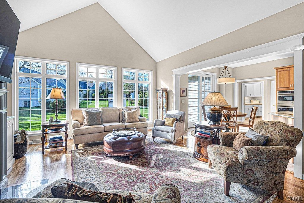 Single Family Home 25