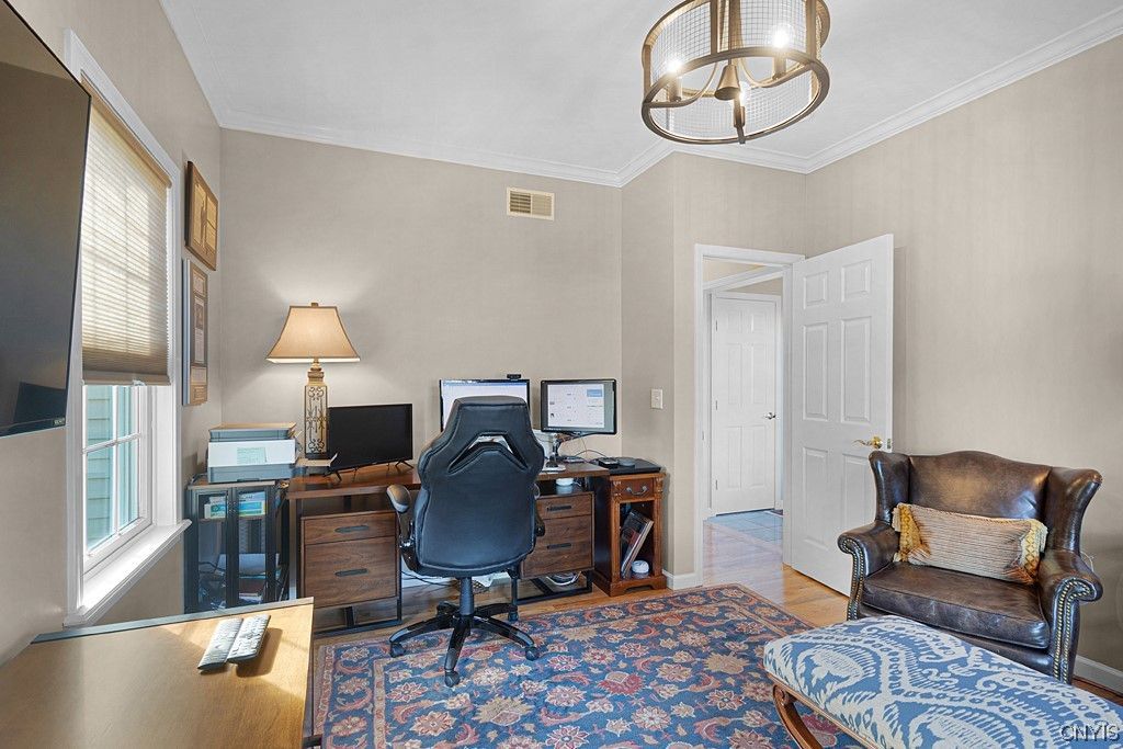 Single Family Home 32