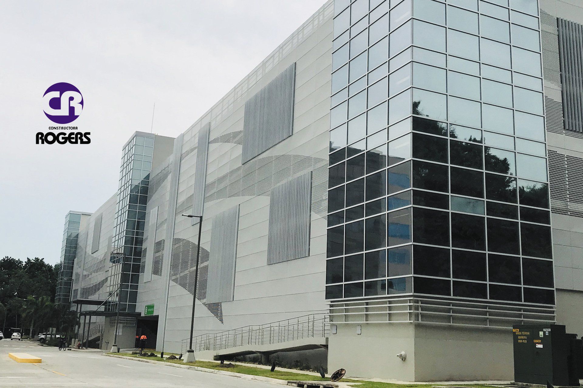 Constructora Rogers, S A Especializada en proyectos electromecánicos