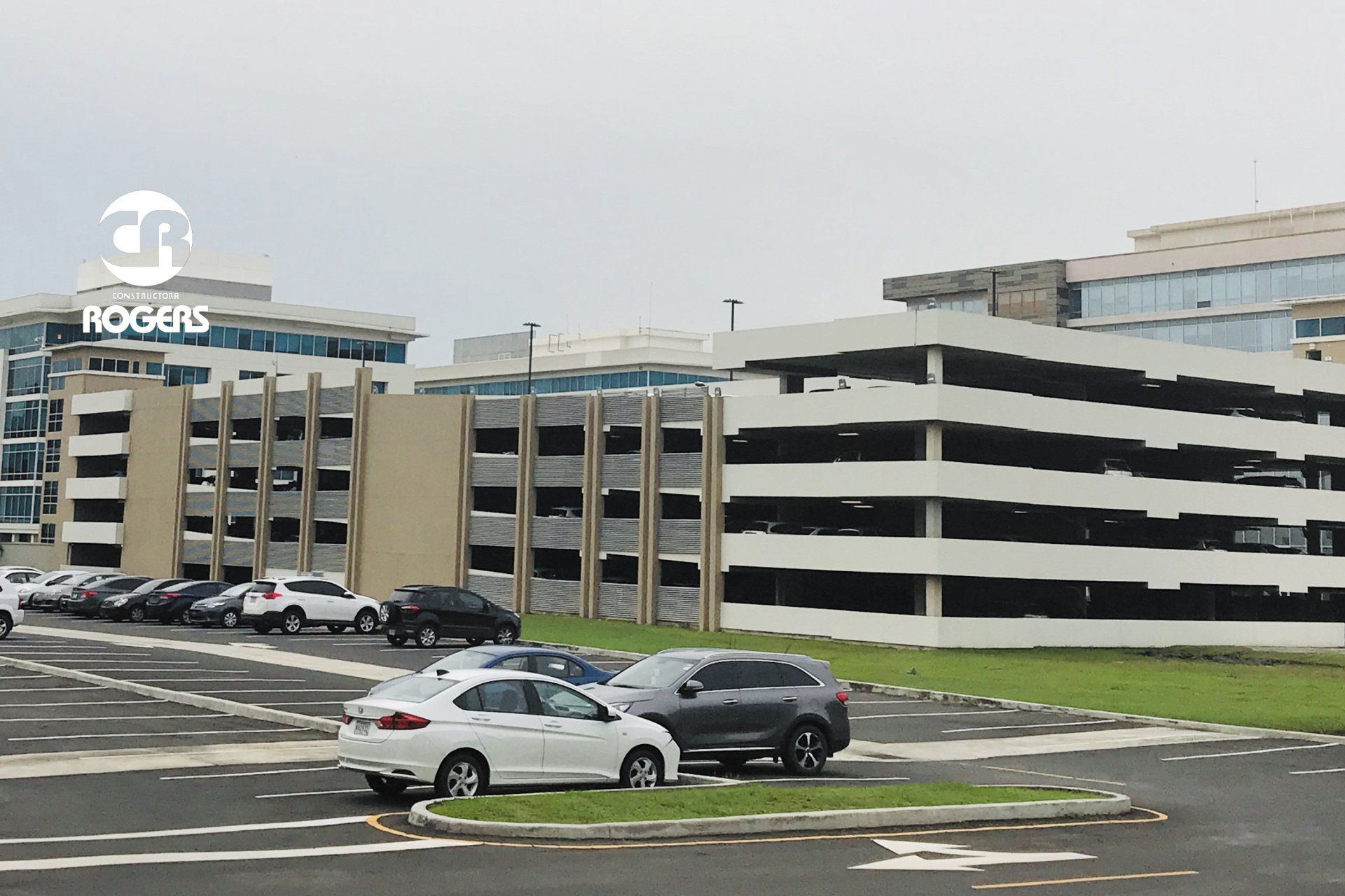 Constructora Rogers, S A Especializada en proyectos electromecánicos