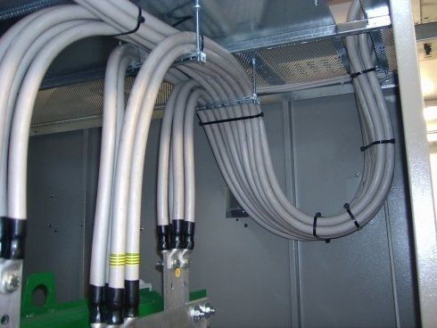 Tubi flessibili per cavi