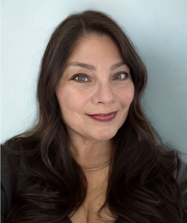 Lorraine Robles