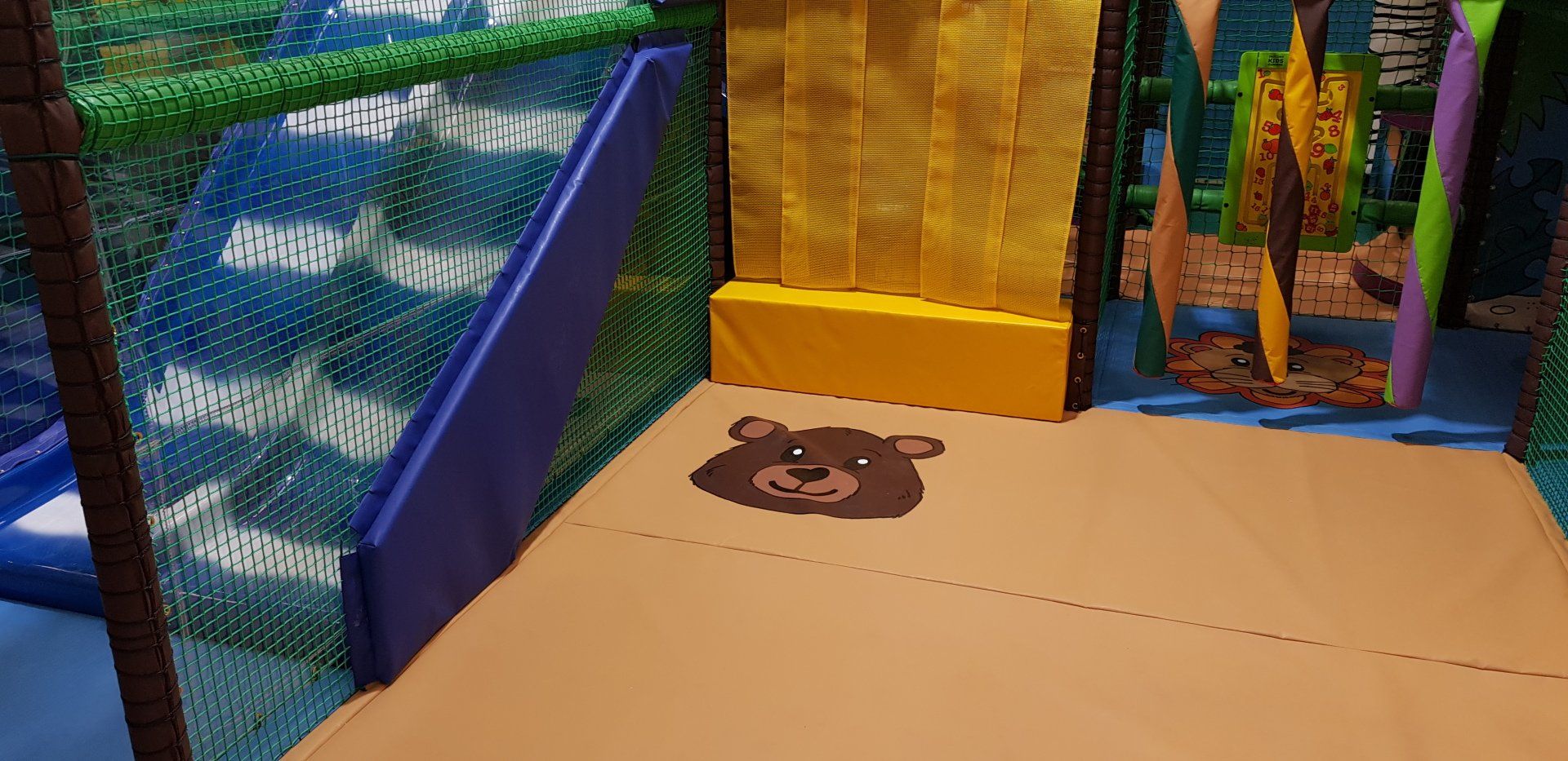 indoor play in Leicester