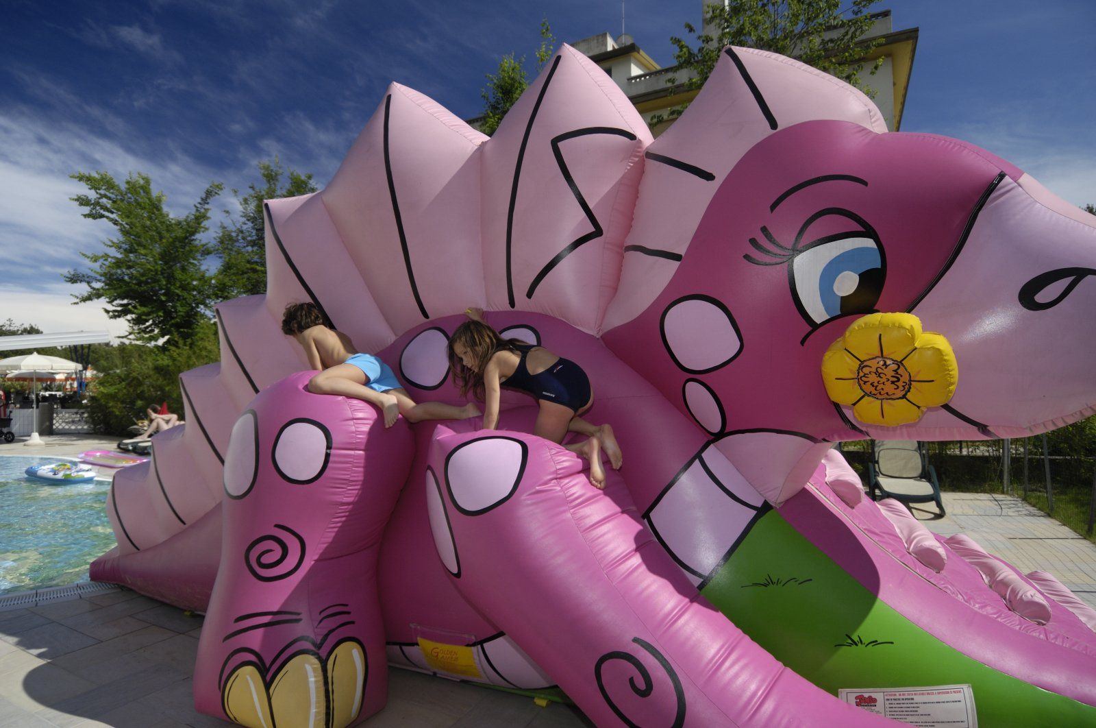 outdoor bouncy castle in Leicester