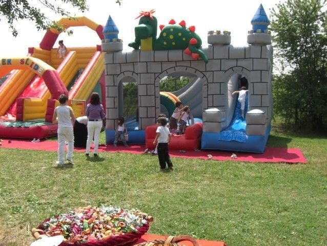 outdoor bouncy castle in Leicester