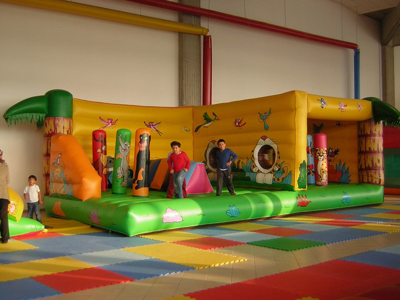 indoor bouncy castle in Leicester
