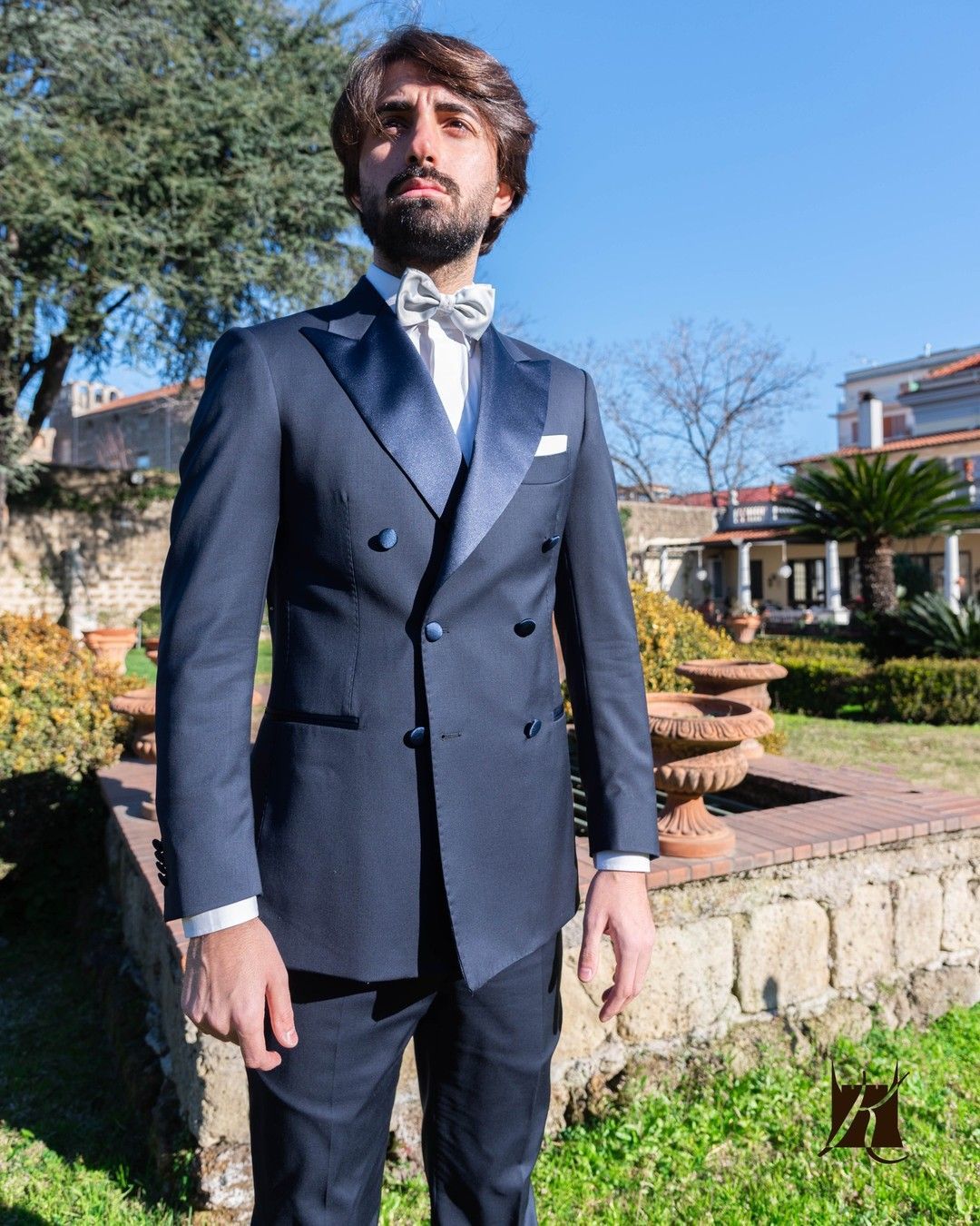 abito blu scuro su misura