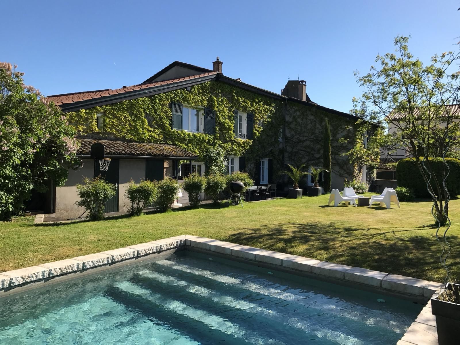 Location maison Jeanne par les Clefs Daurés Conciergerie dans l ouest Lyonnais . Région Lyonnaise 