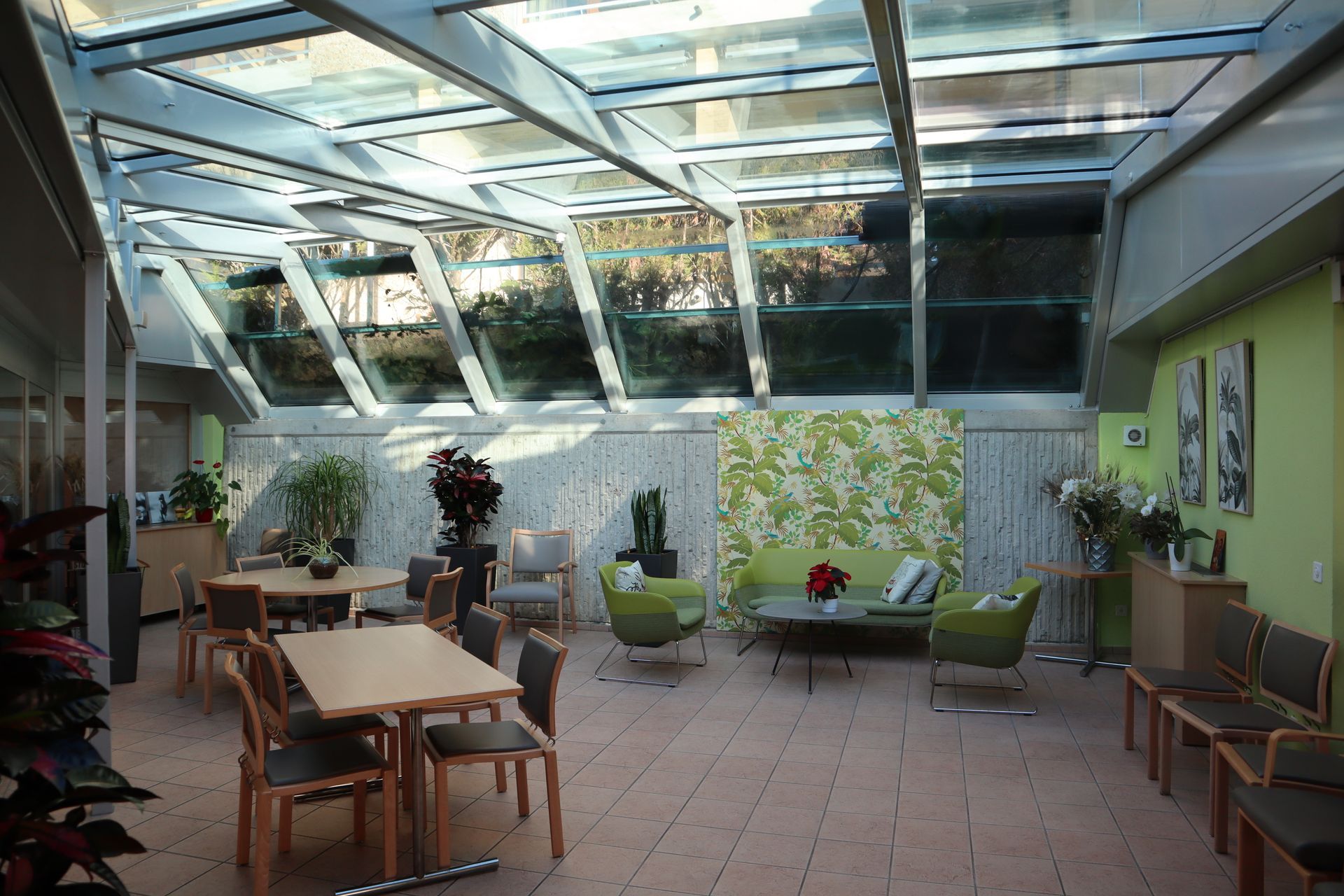 Une vue aérienne du bâtiment nouveau kermont ems.