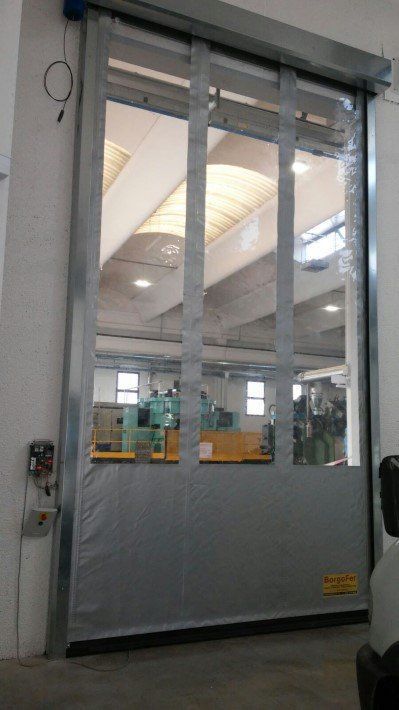 Porte rapide a auto riparanti 11