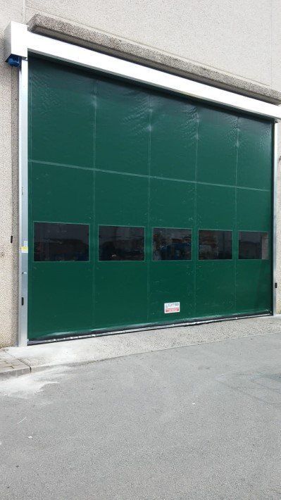 Porte rapide a auto riparanti 8