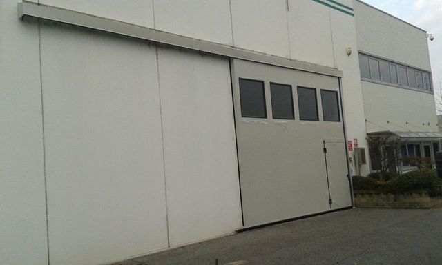 Portoni scorrevoli 1