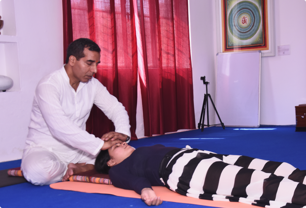 1-on-1 Reiki Healing Sessions at Yoganga Healing, Rishikesh