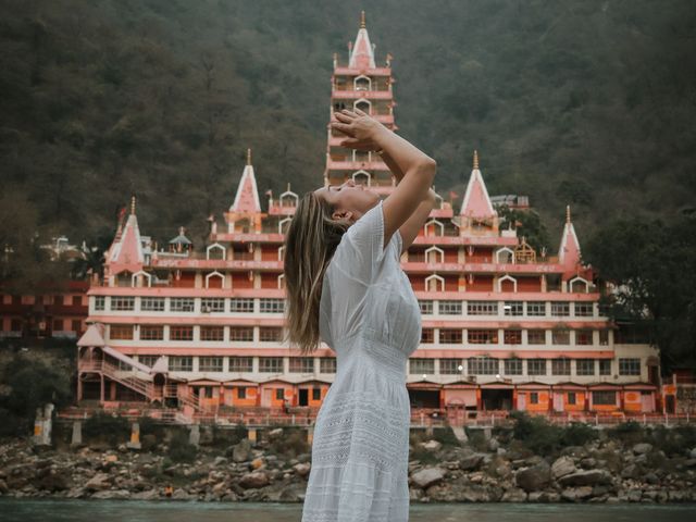Rishikesh - A Perfect Place For Travelers & Yoga Lovers