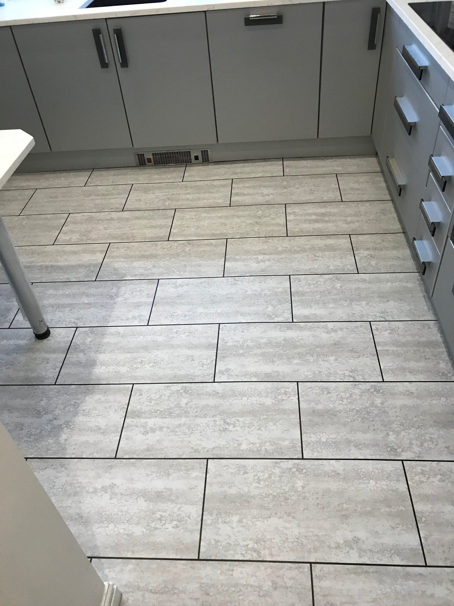 Vinyl & LVT flooring gallery 1