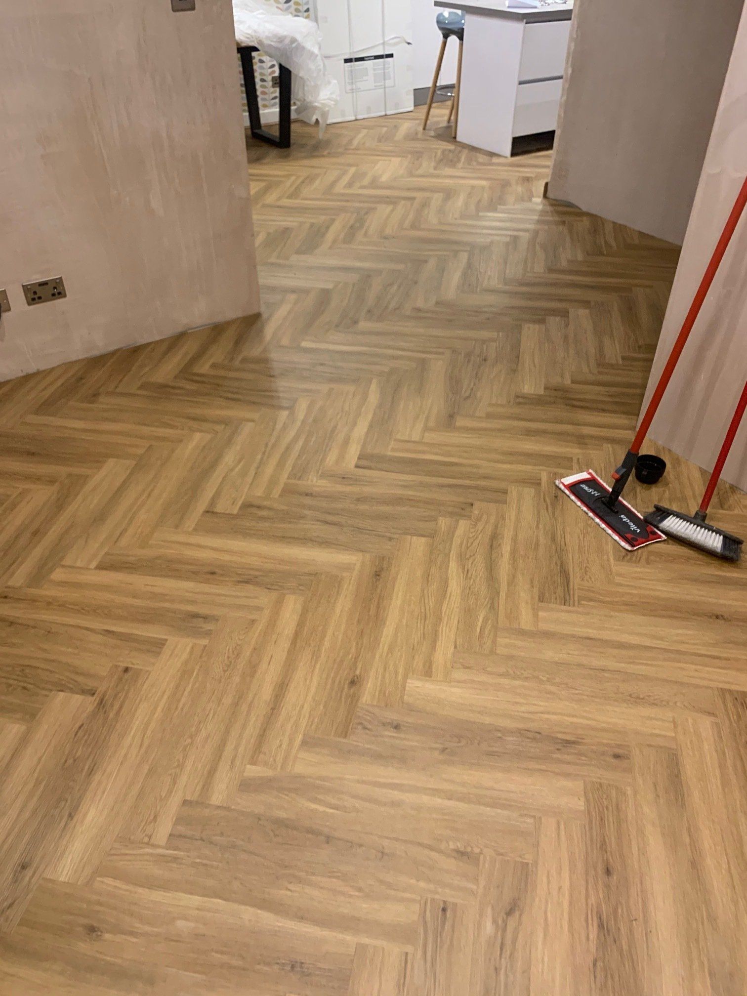 Vinyl & LVT flooring gallery  17