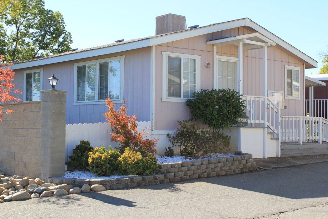exterior of sunset villa mobile home park