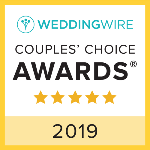 WeddingWire Couples’ Choice Awards 2019 badge with five gold stars on a white and yellow background
