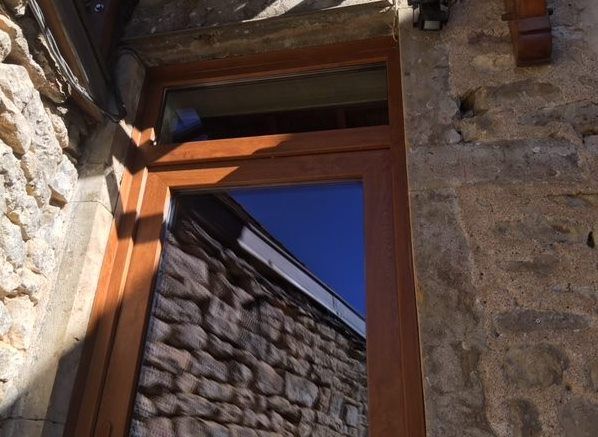 Porte d'entrée réalisation Trihome