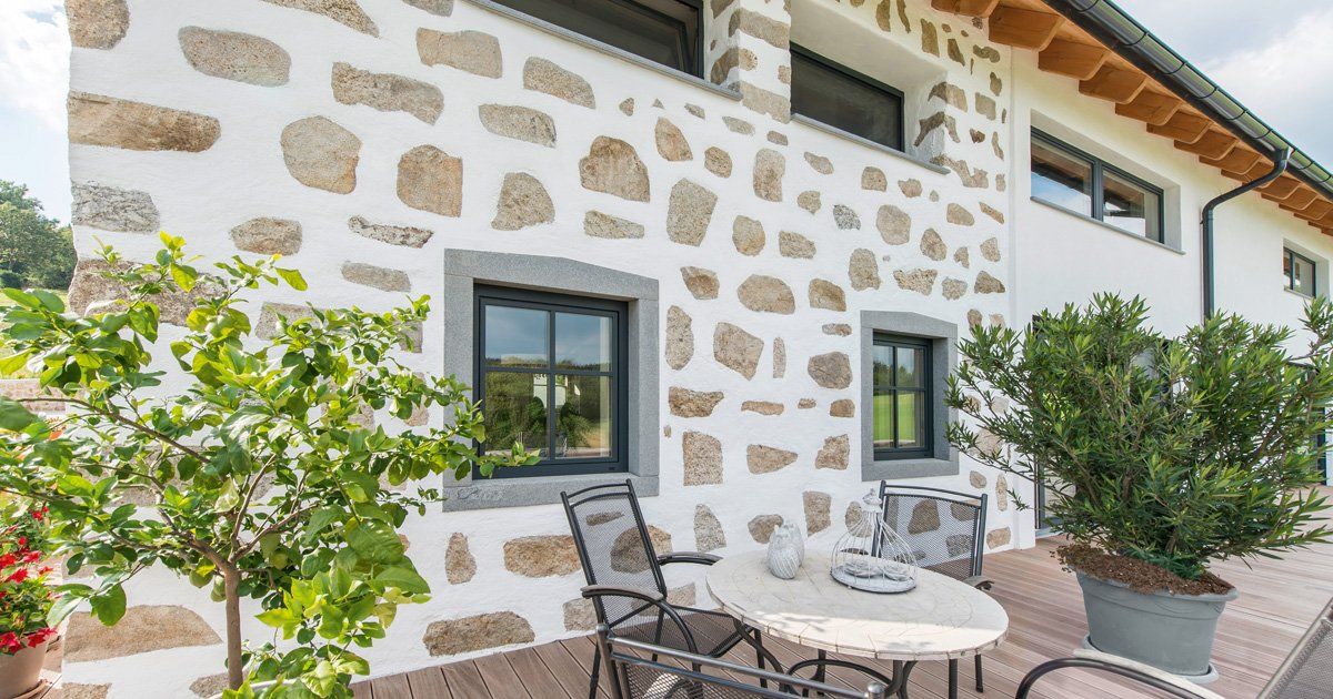 Fenêtres et portes-fenêtres Internom distribuées par Trihome